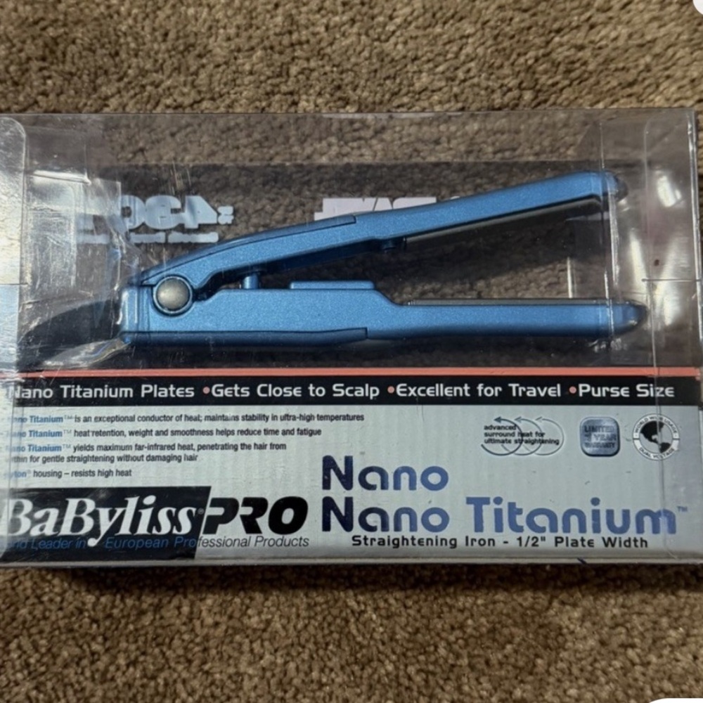 BaByliss PRO Nano Titanium Straightening Iron - Blue